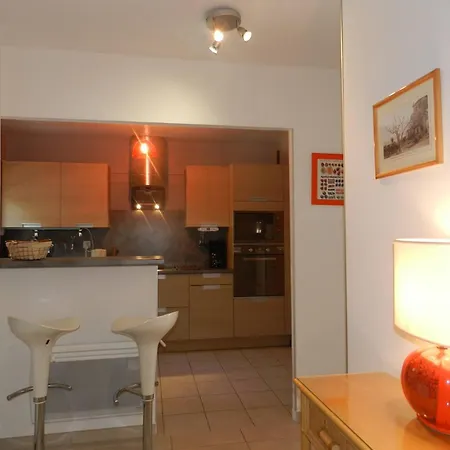 Apartment Climatise 3 Pieces Avec Piscine - Bormes-les-mimosas - Fr-1-251-764 *