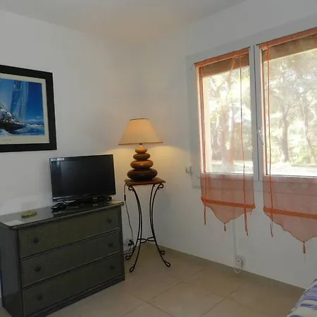 Apartment Climatise 3 Pieces Avec Piscine - Bormes-les-mimosas - Fr-1-251-764