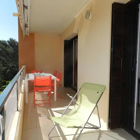 Apartment Climatise 3 Pieces Avec Piscine - Bormes-les-mimosas - Fr-1-251-764